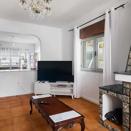 Vivenda Alves Charneca (Setubal)