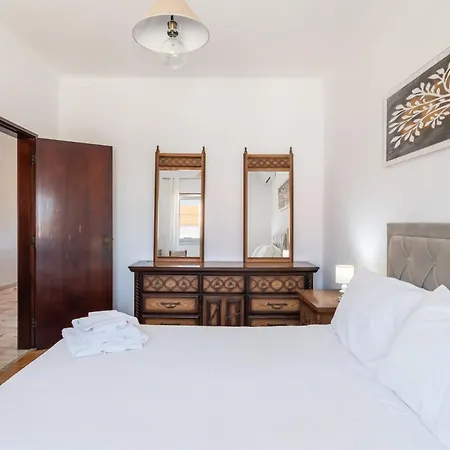Vivenda Alves Hébergement de vacances Charneca (Setubal)